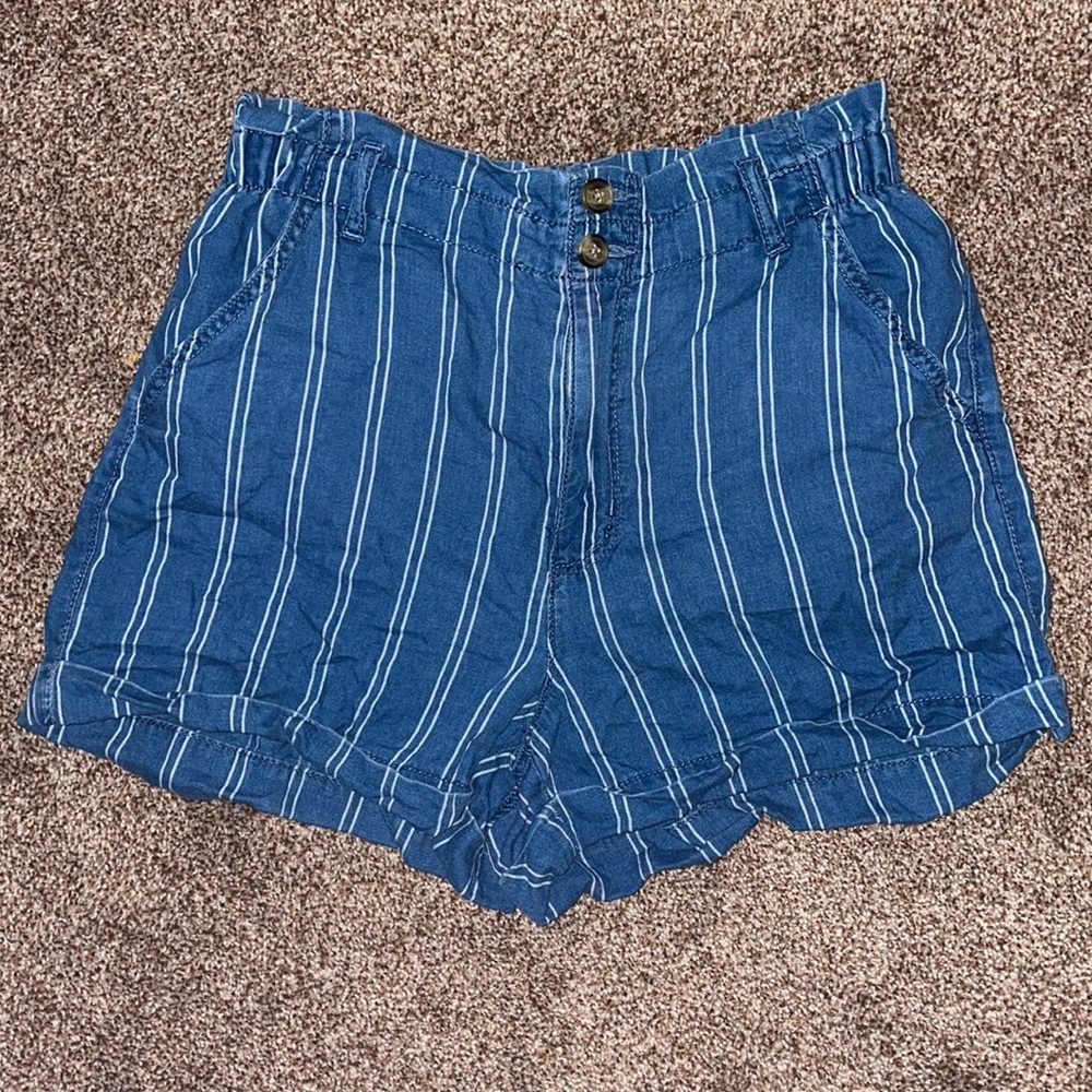 AE high waisted striped stretch shorts